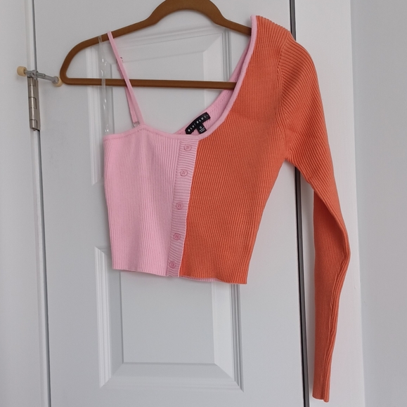 Blue Blush nwot cropped ribbed one shoulder sweater. - Picture 3 of 9